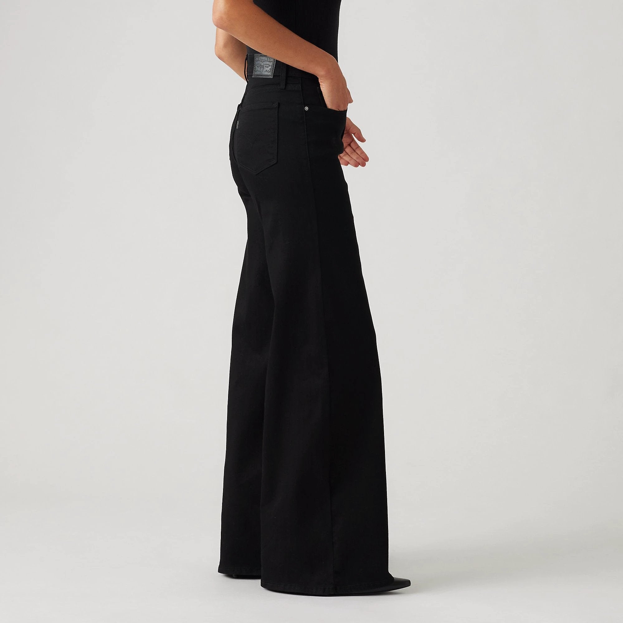 Pantalones Jeans Levis 318 Shaping Wide Leg Para Damas by Levis