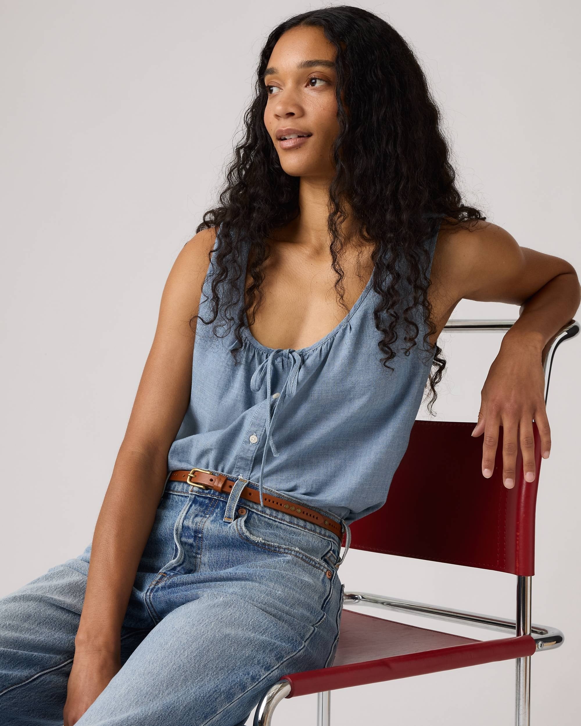 Blusa Levis sin Mangas Lisa para Damas
