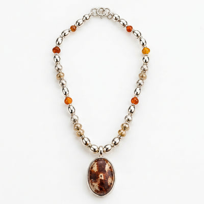 Collar de plata con agatay  una gema de opalo