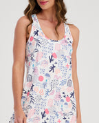 Pijama batola St Even para mujer, silueta atlética semiajustada con estampado multicolor en tejido ligero y fresco.