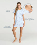 Pijama batola para mujer en tejido piel de durazno, manga corta y cuello redondo con silueta semi ajustada.