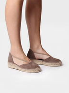 ERLA-A TAUPE