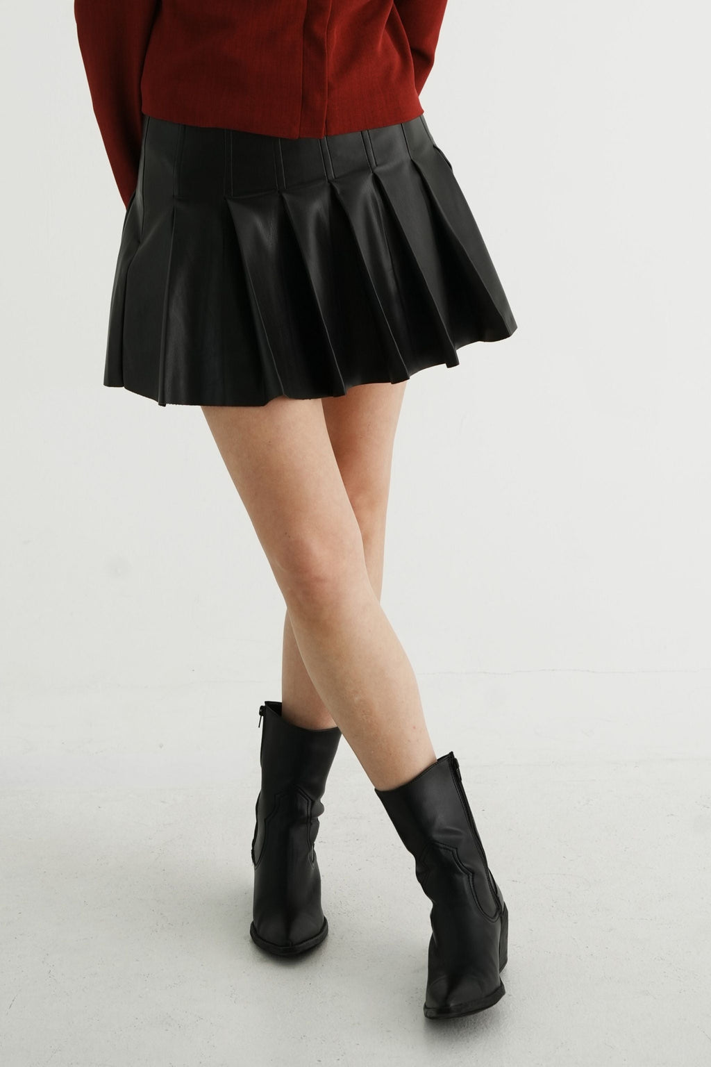 24 FALDA TABLAS EFECTO PIEL CATERINA ONE - Kliquea
