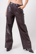 24 PANTALON STRAIGHT EFECTO PIEL IFE ONE.