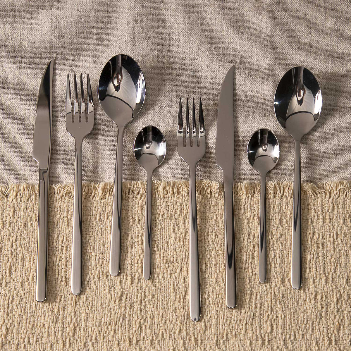 Cubiertos Alton plateado set x16