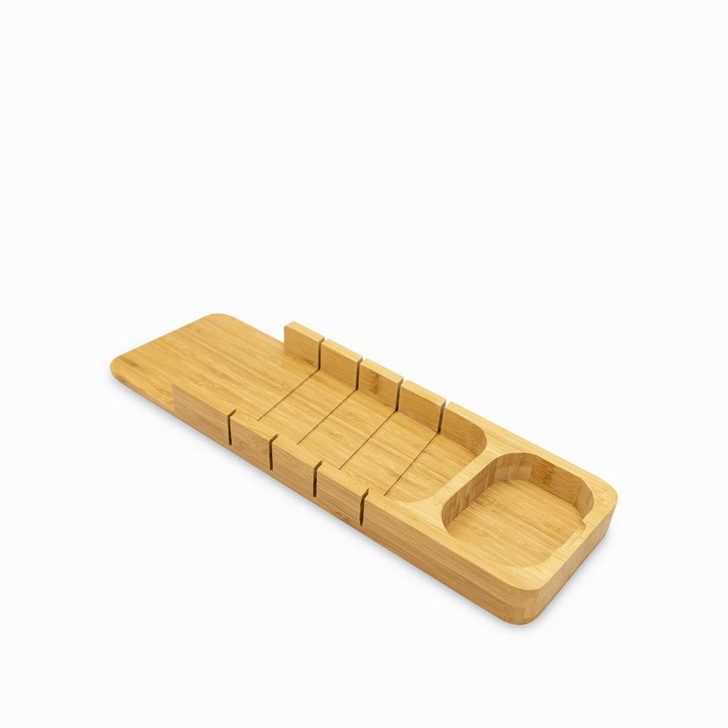 Tabla para el pan en bambú con salsera