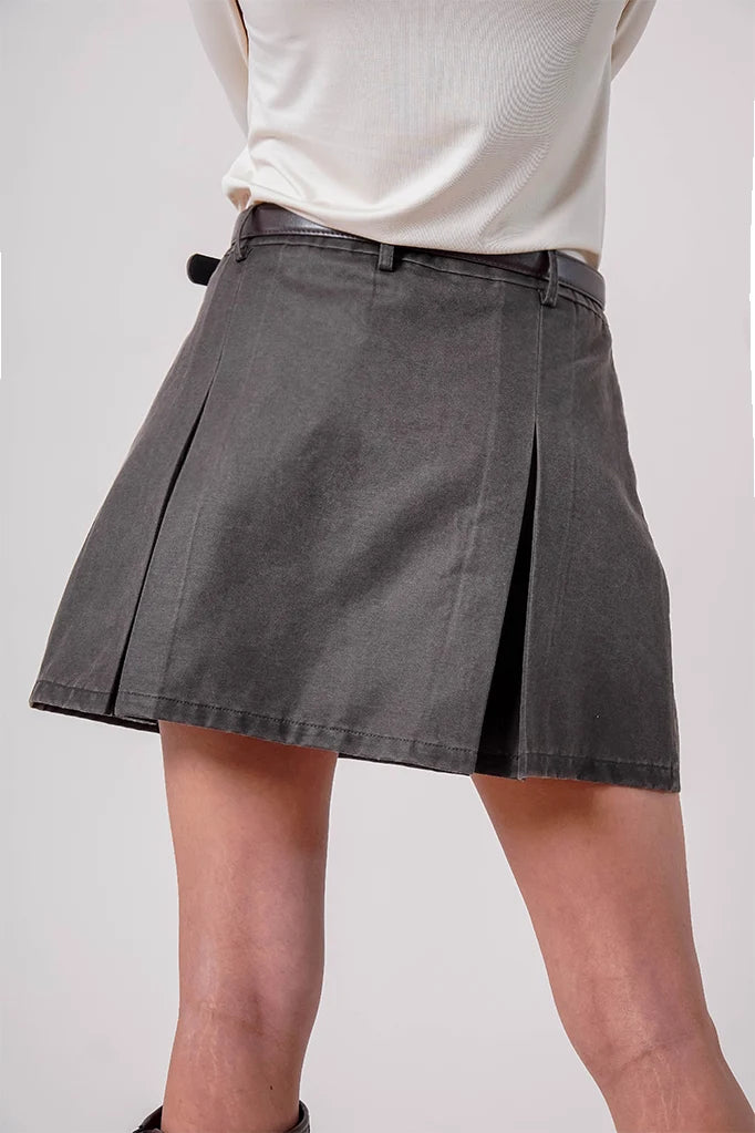 26 FALDA SHORT CINTURON 8789.