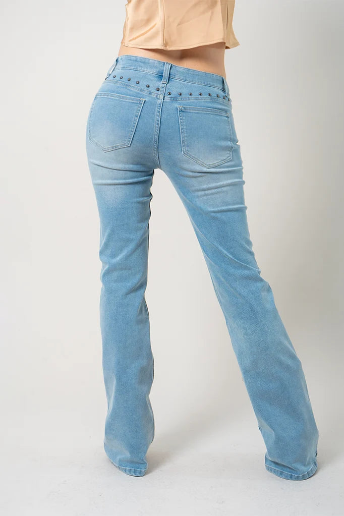 26 JEANS FLARE TACHES 8768.