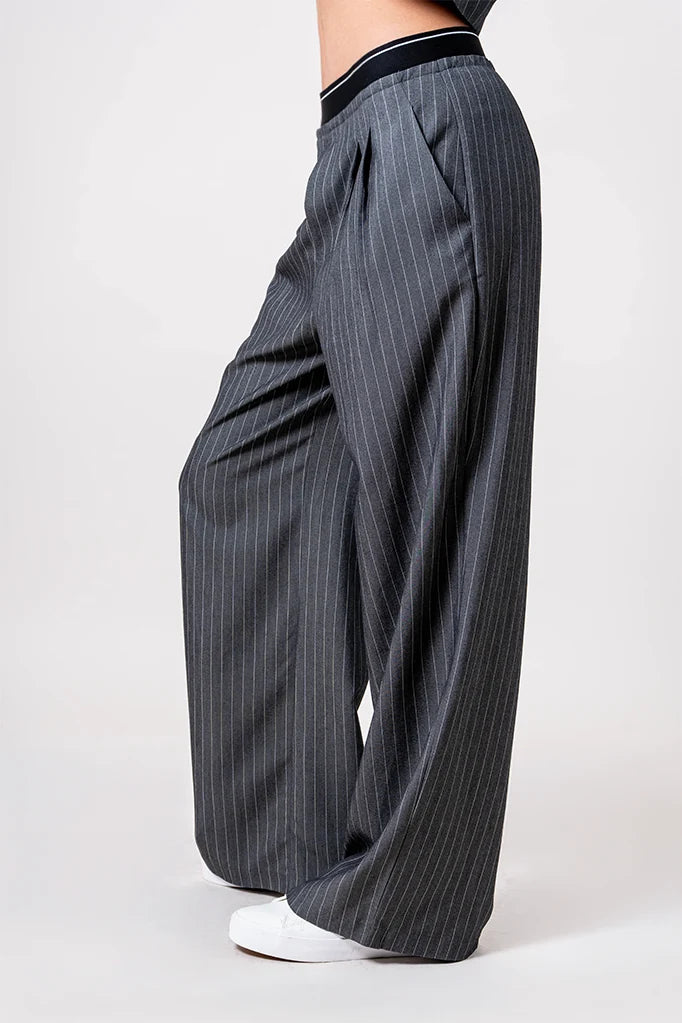 26 PANTALON RAYAS CINTURA ELASTICA 8786.