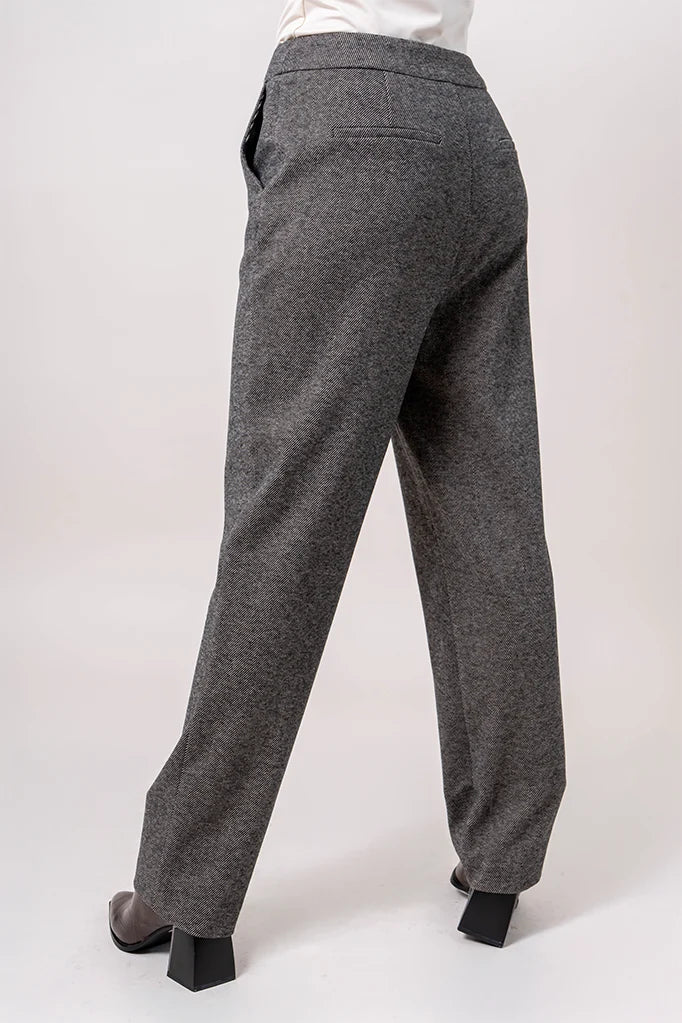 26 PANTALON VESTIR 8790.