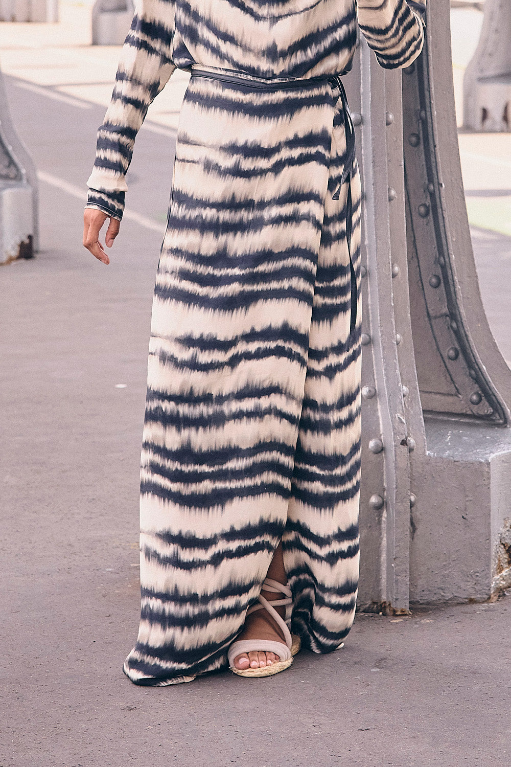 Falda New katya ivory negro tie-dye