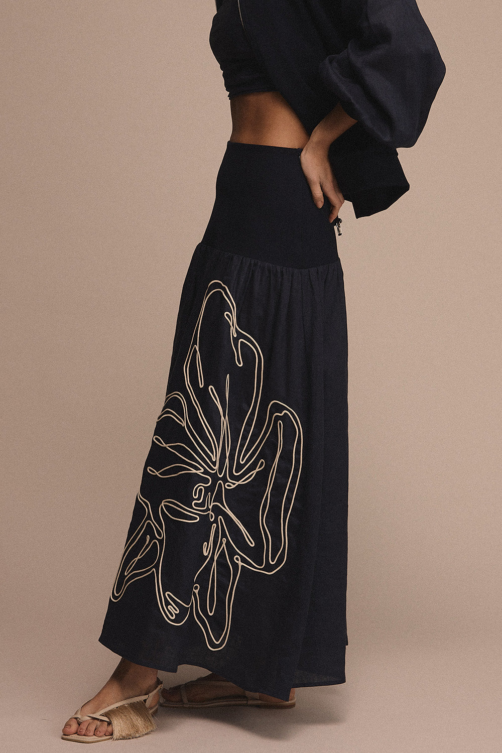 Falda playa dorada azul navy