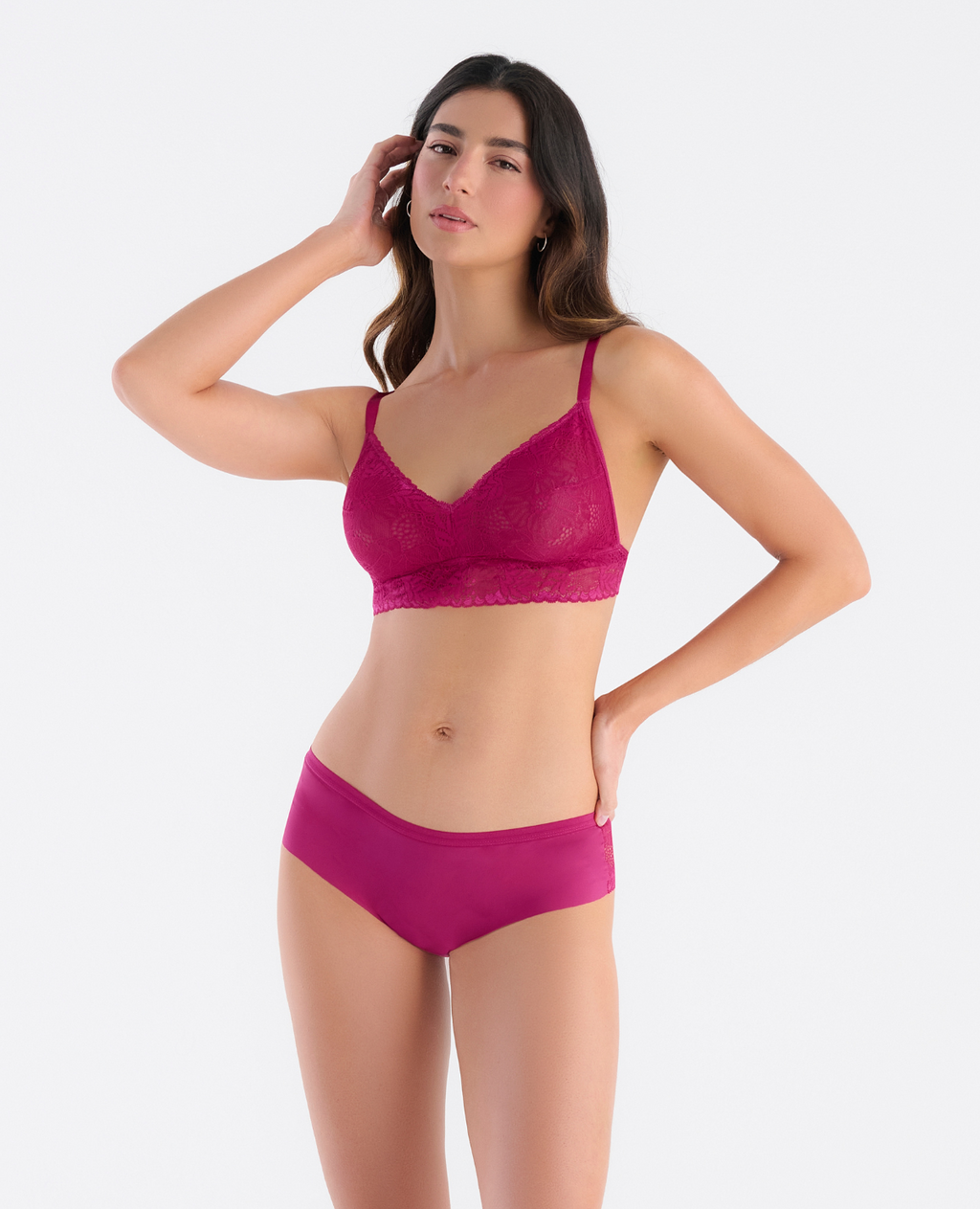 Bralette-Triangular-|-En-Encaje-|-Elástico-en-Base_St Even Colombia_49256