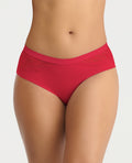 Cachetero rojo St. Even para mujer de tiro medio con encaje lateral y terminaciones de corte limpio.
