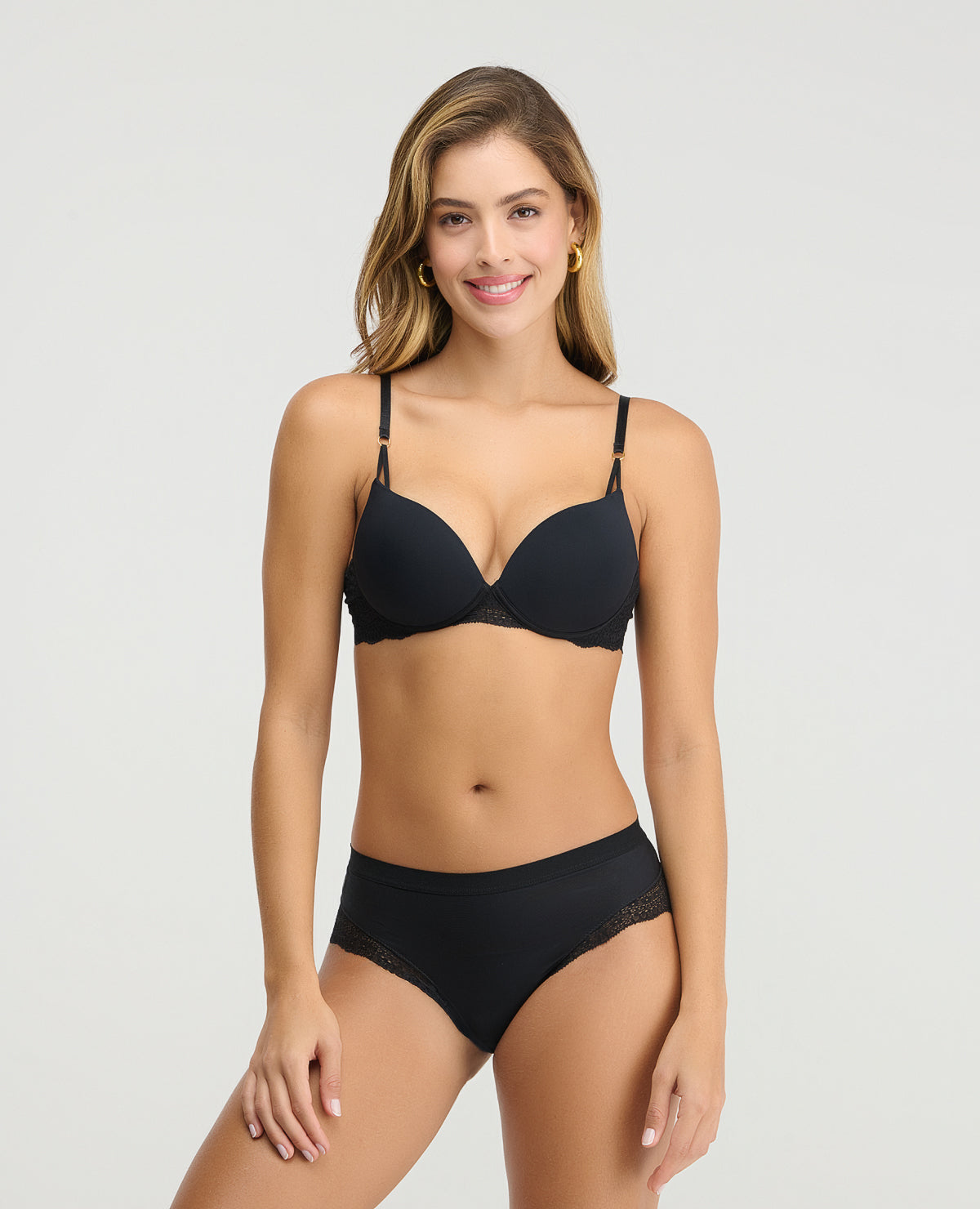 Panty-|-Tiro-Medio-|-Detalles-En-Encaje_St Even Colombia_49692