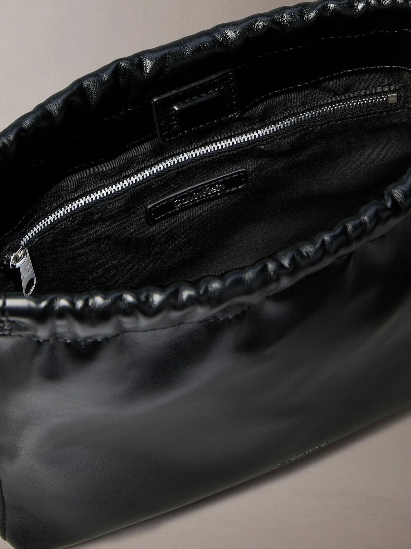 Cartera Calvin Klein Para Damas by Calvin Klein