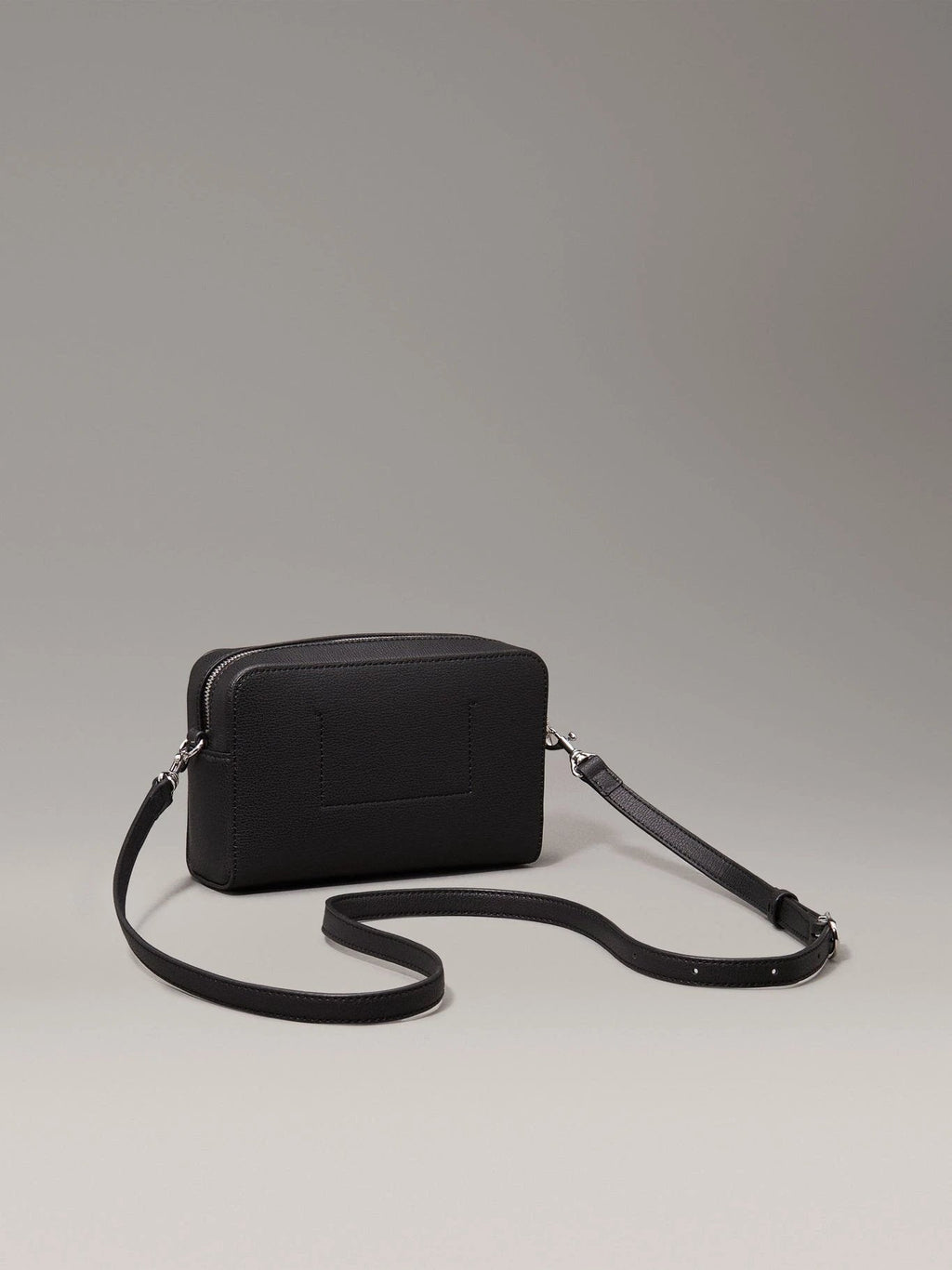 Cartera Calvin Klein Para Damas by Calvin Klein