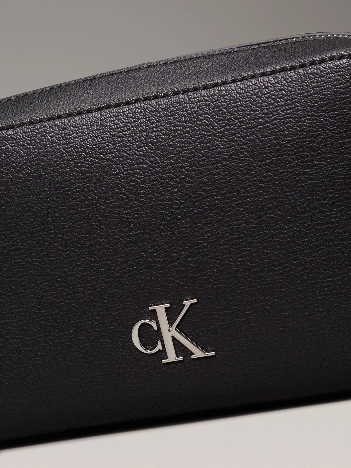 Cartera Calvin Klein Para Damas by Calvin Klein