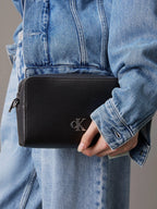 Cartera Calvin Klein Para Damas by Calvin Klein
