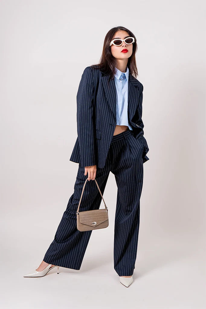 26 PANTALON VESTIR RAYAS 8783.