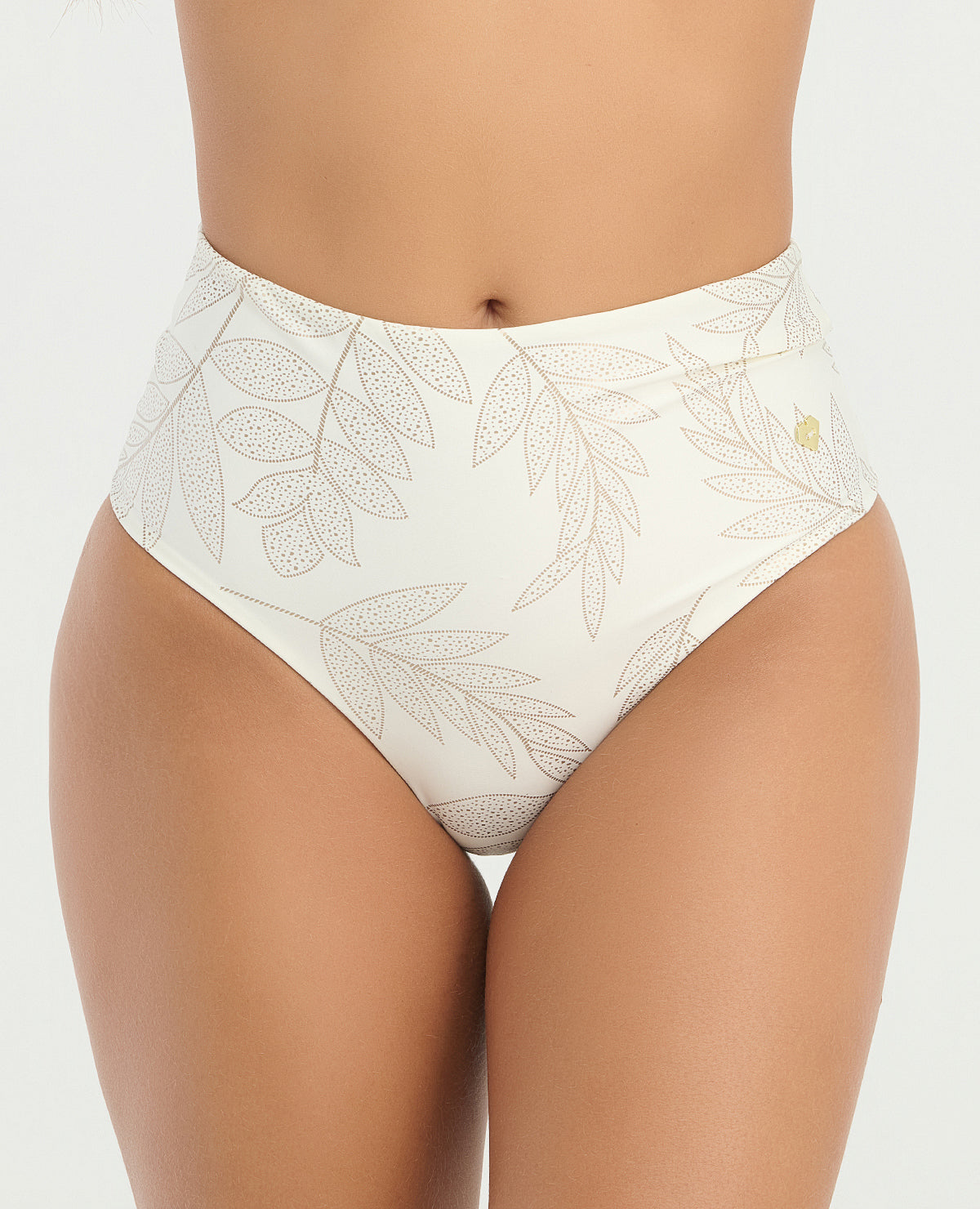 Panty de baño tiro alto con control de abdomen en color marfil y estampado de hojas beige para mujer.