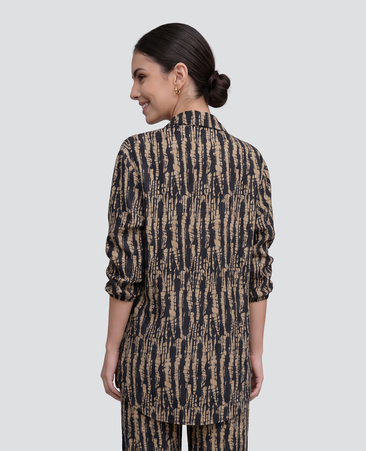 Camisa-de-Botones-|-Silueta-Ancha-|-Manga-Larga_St Even Colombia_900107