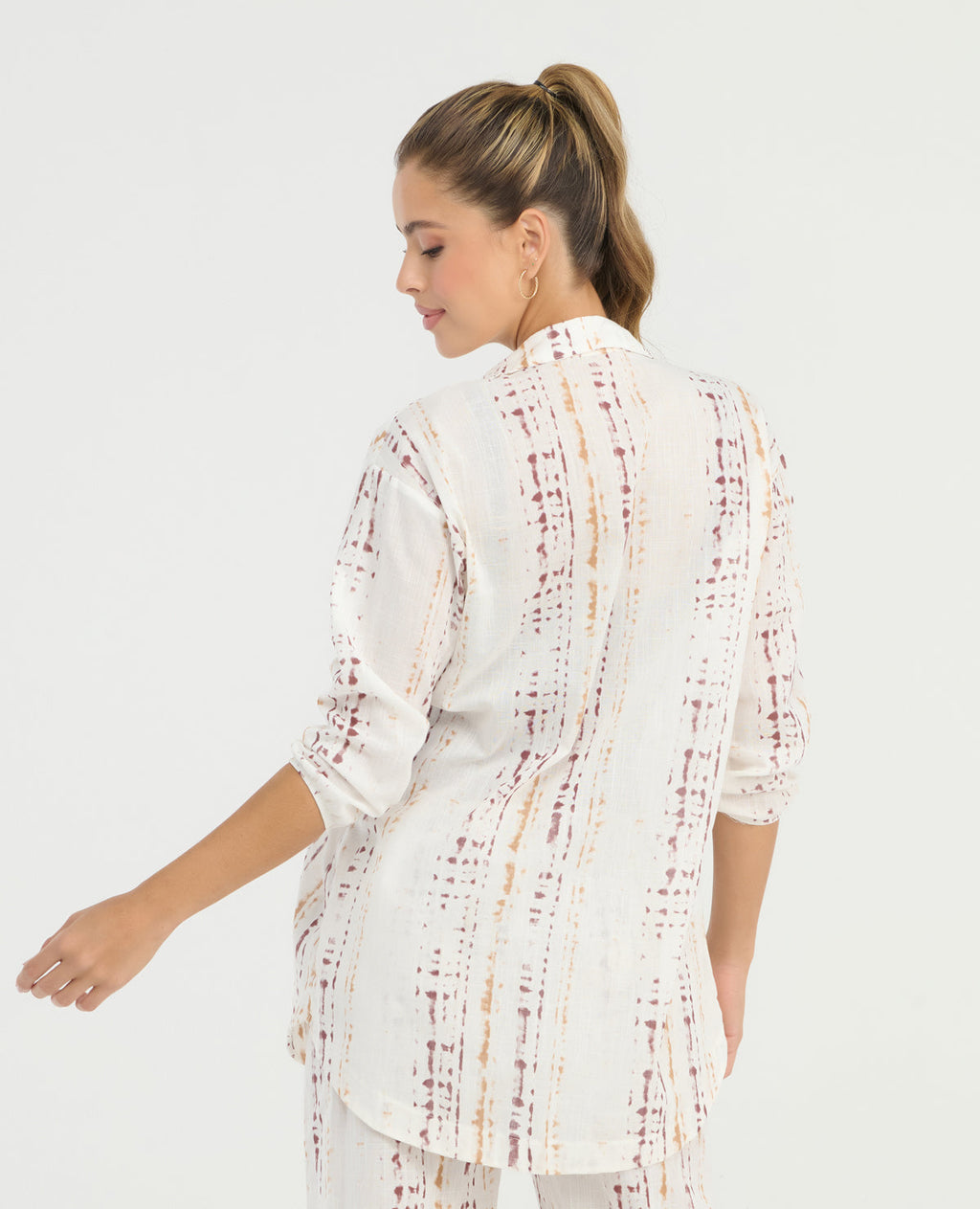 Camisa-De-Botones-|-Manga-Larga-|-Silueta-Amplia_St Even Colombia_900107