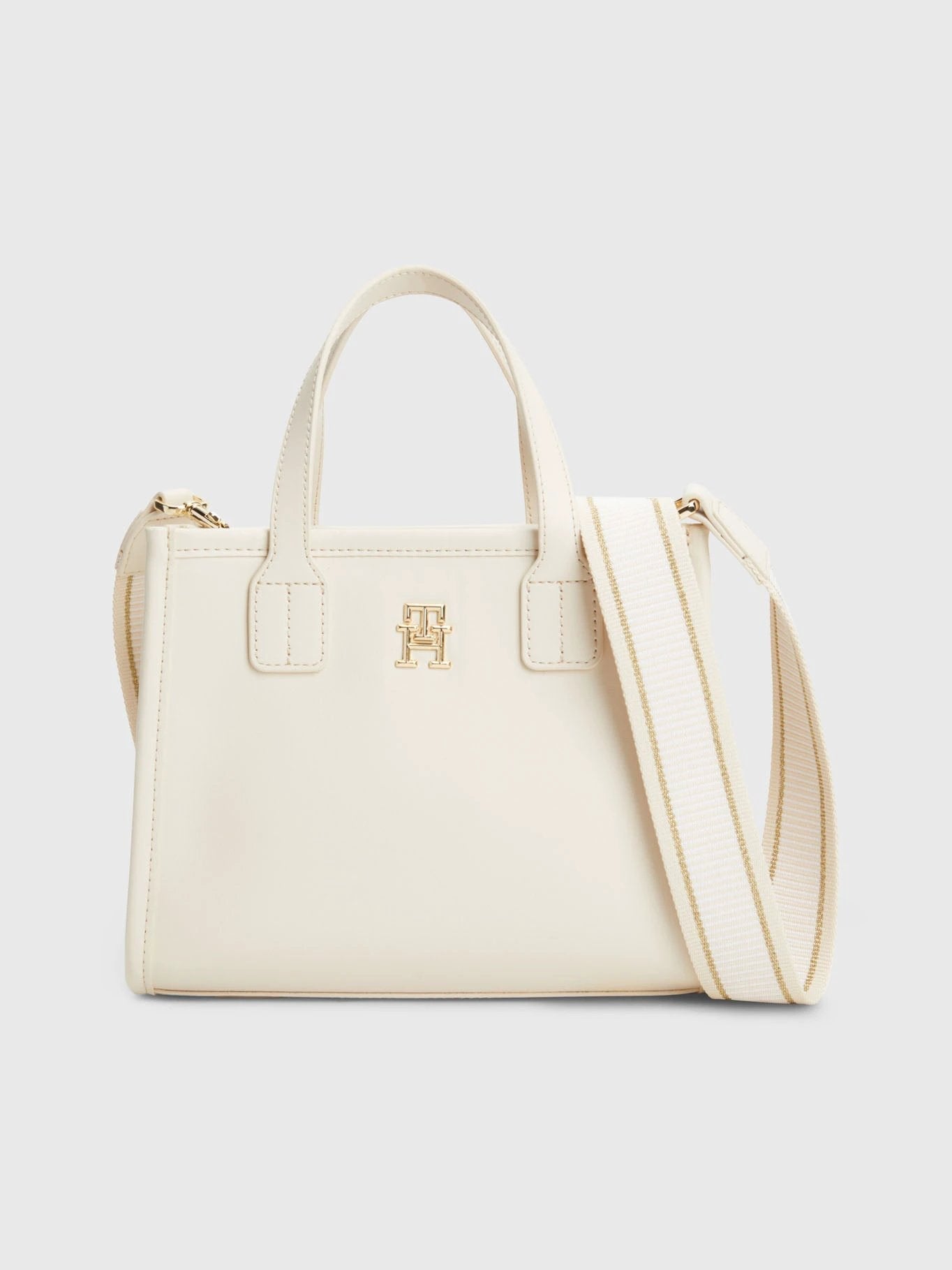 Cartera Tommy Hilfiger Para Damas by Tommy Hilfiger
