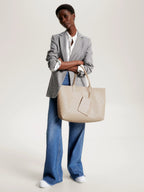 Cartera Tommy Hilfiger Para Damas by Tommy Hilfiger