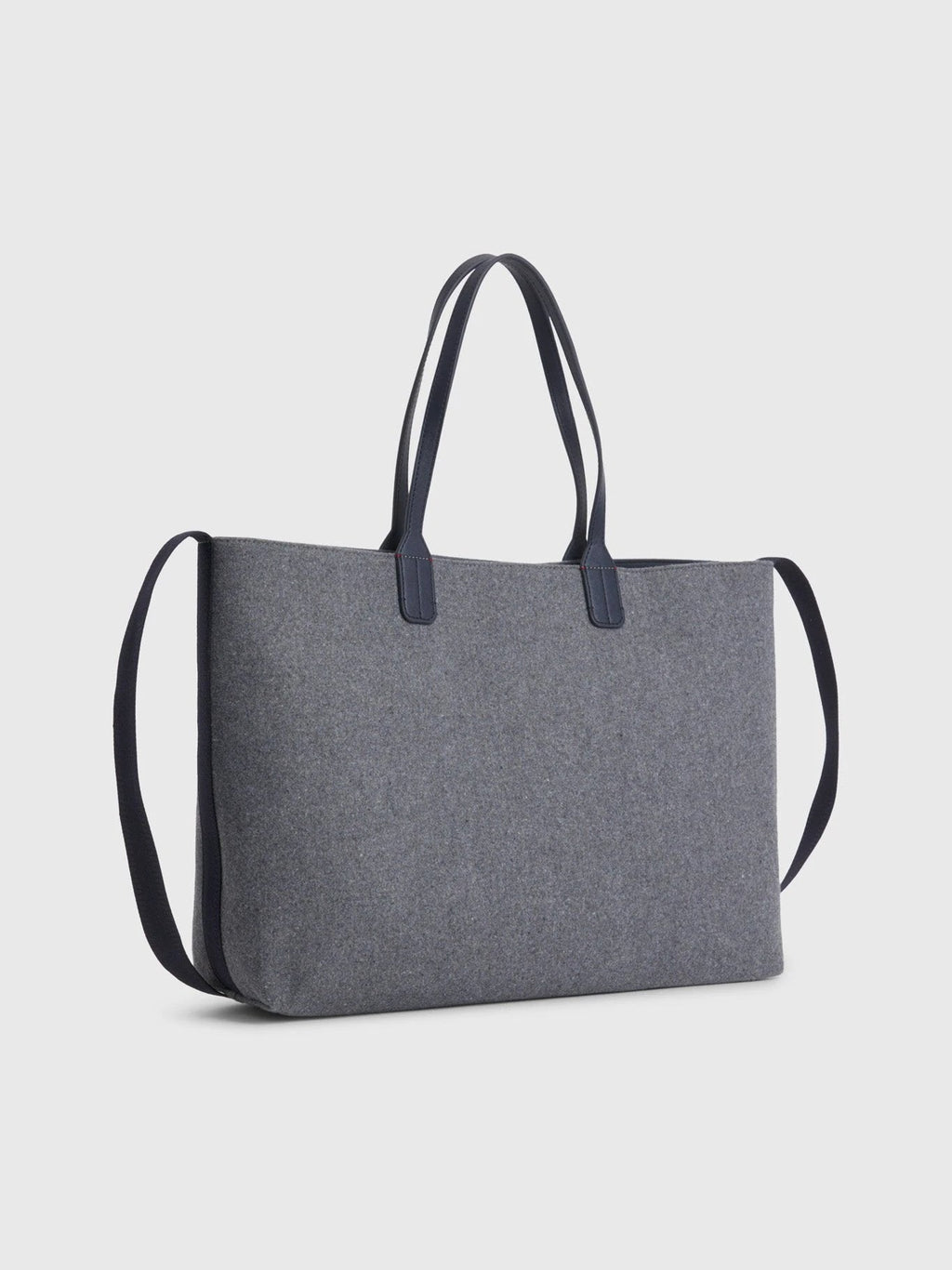Cartera Tommy Hilfiger Para Damas by Tommy Hilfiger