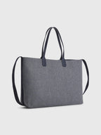 Cartera Tommy Hilfiger Para Damas by Tommy Hilfiger