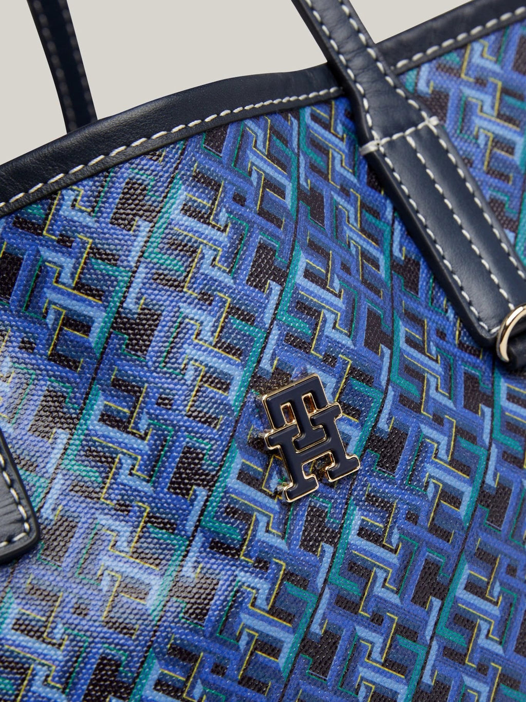 Cartera Tommy Hilfiger P/ Damas by Tommy Hilfiger