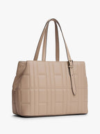 Cartera Tommy Hilfiger Para Damas by Tommy Hilfiger