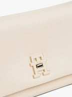 Cartera Tommy Hilfiger Para Damas by Tommy Hilfiger