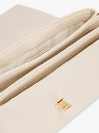 Cartera Tommy Hilfiger Para Damas by Tommy Hilfiger