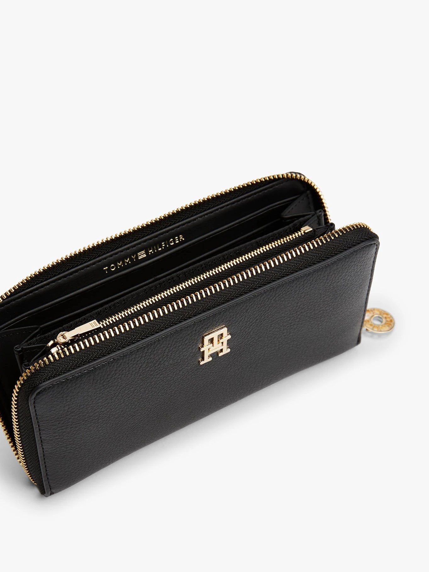 Monedero Tommy Hilfiger Para Damas by Tommy Hilfiger