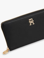 Monedero Tommy Hilfiger Para Damas by Tommy Hilfiger