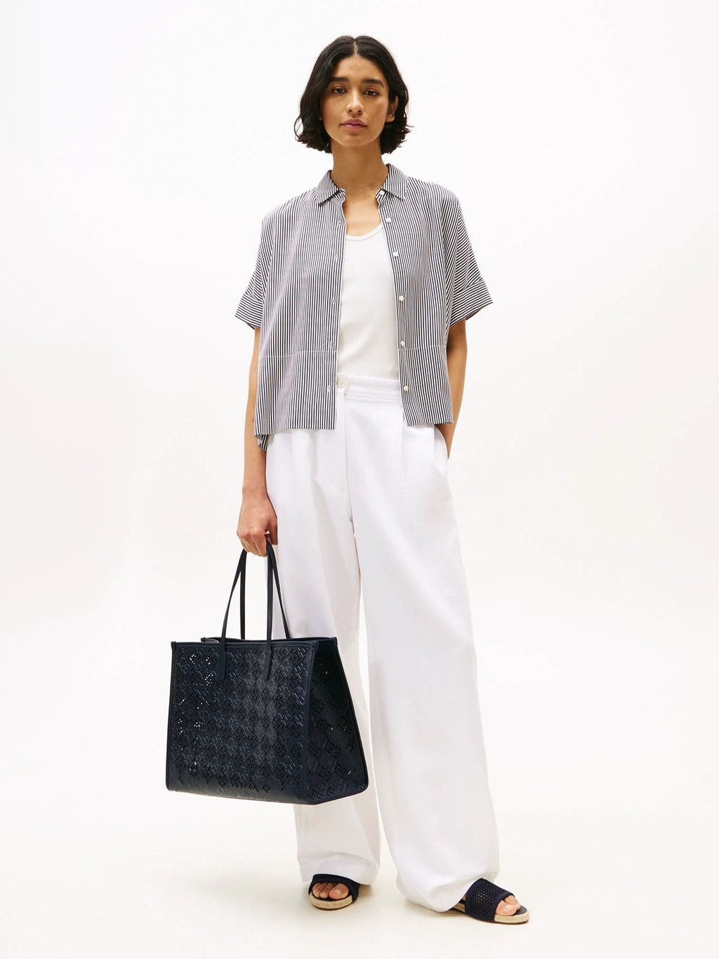 Cartera Tommy Hilfiger Para Damas by Tommy Hilfiger