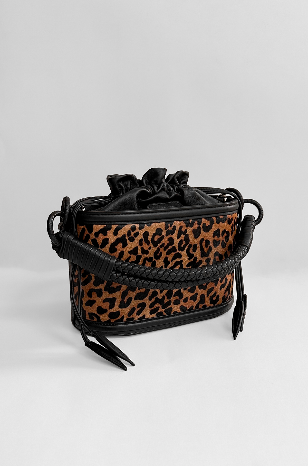 Basket Bucket, Leopard