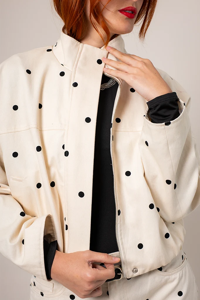 CHAQUETA CUELLO ALTO B-F 9106 - Kliquea