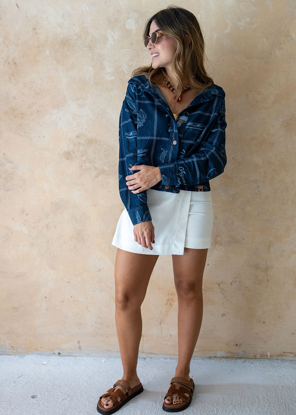 blue printed shirt sleeve and collar detail