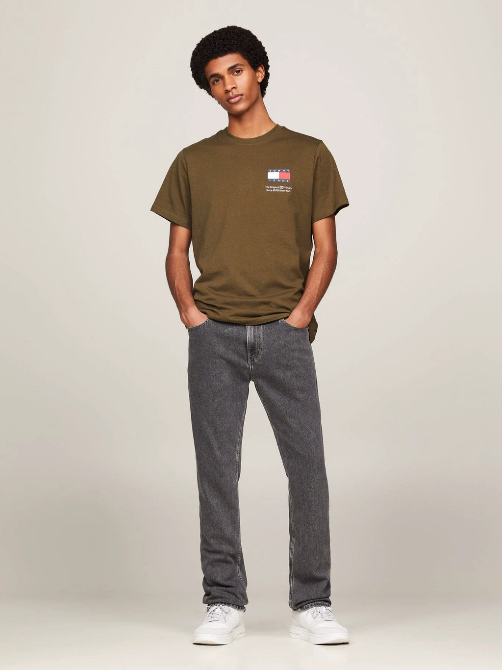 Camiseta Tommy Jeans Mangas Cortas Lisa P/ Caballeros by Tommy Jeans