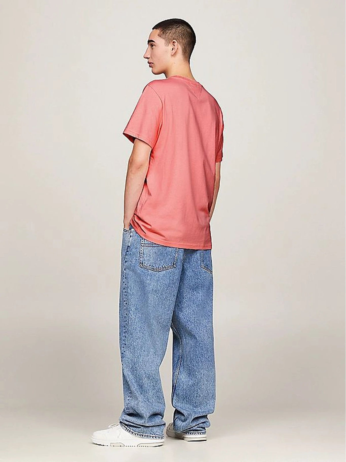 Camiseta Tommy Jeans Mangas Cortas Lisa P/ Caballeros by Tommy Jeans