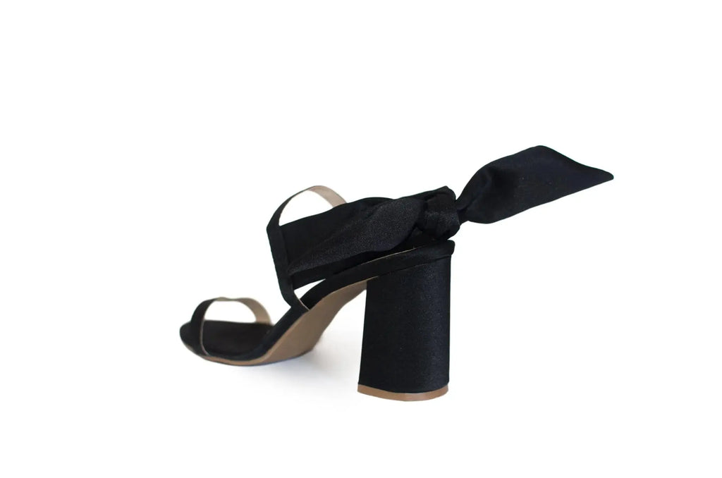 Zapatos Carlo Black Heels LC