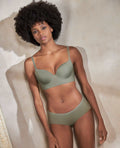Brasier de realce natural verde oliva con copas prehormadas y cargaderas ajustables. Ref: 47080.