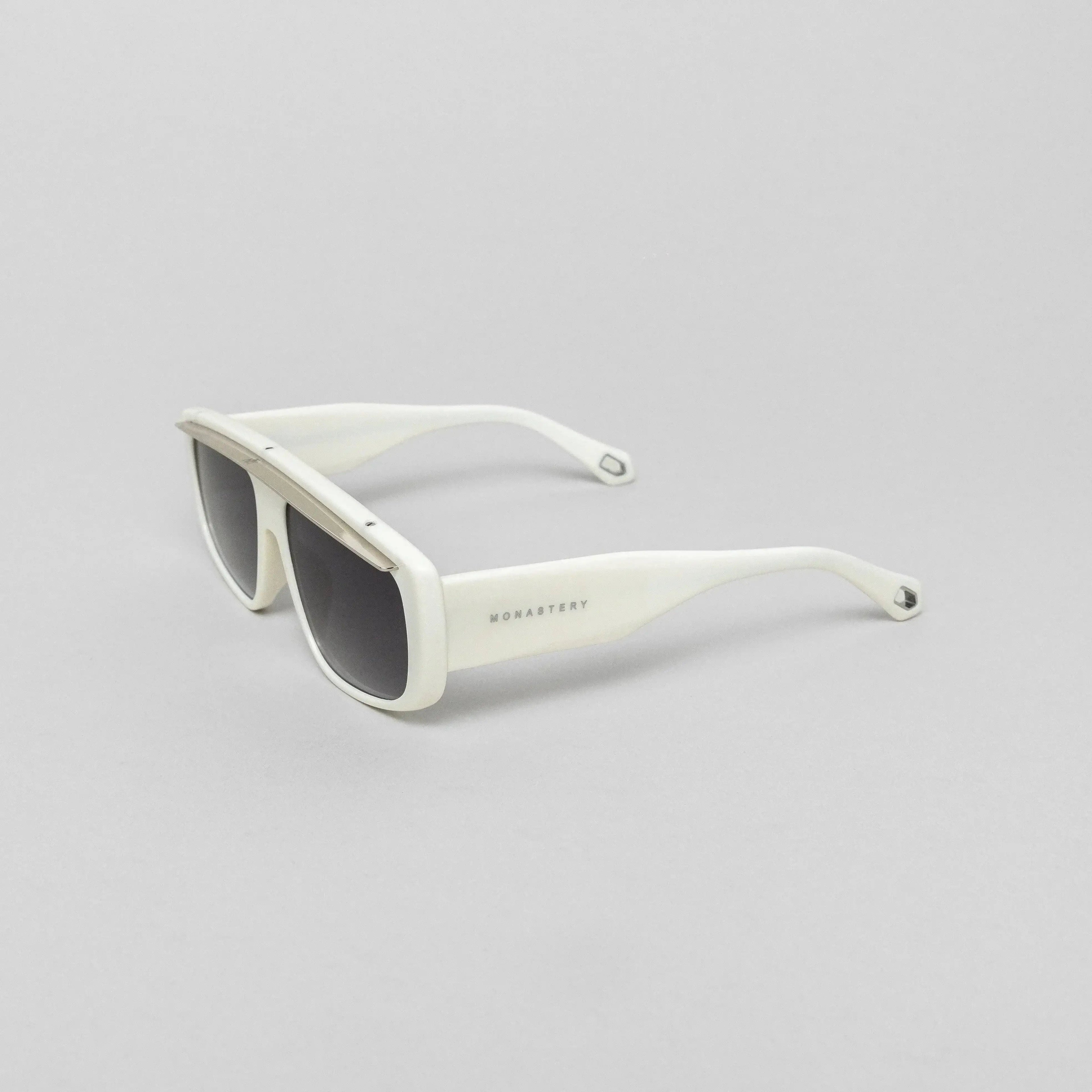 ELOI SUNGLASSES UNISEX WHITE SHINY SILVER GRADIENT GREY - Monastery