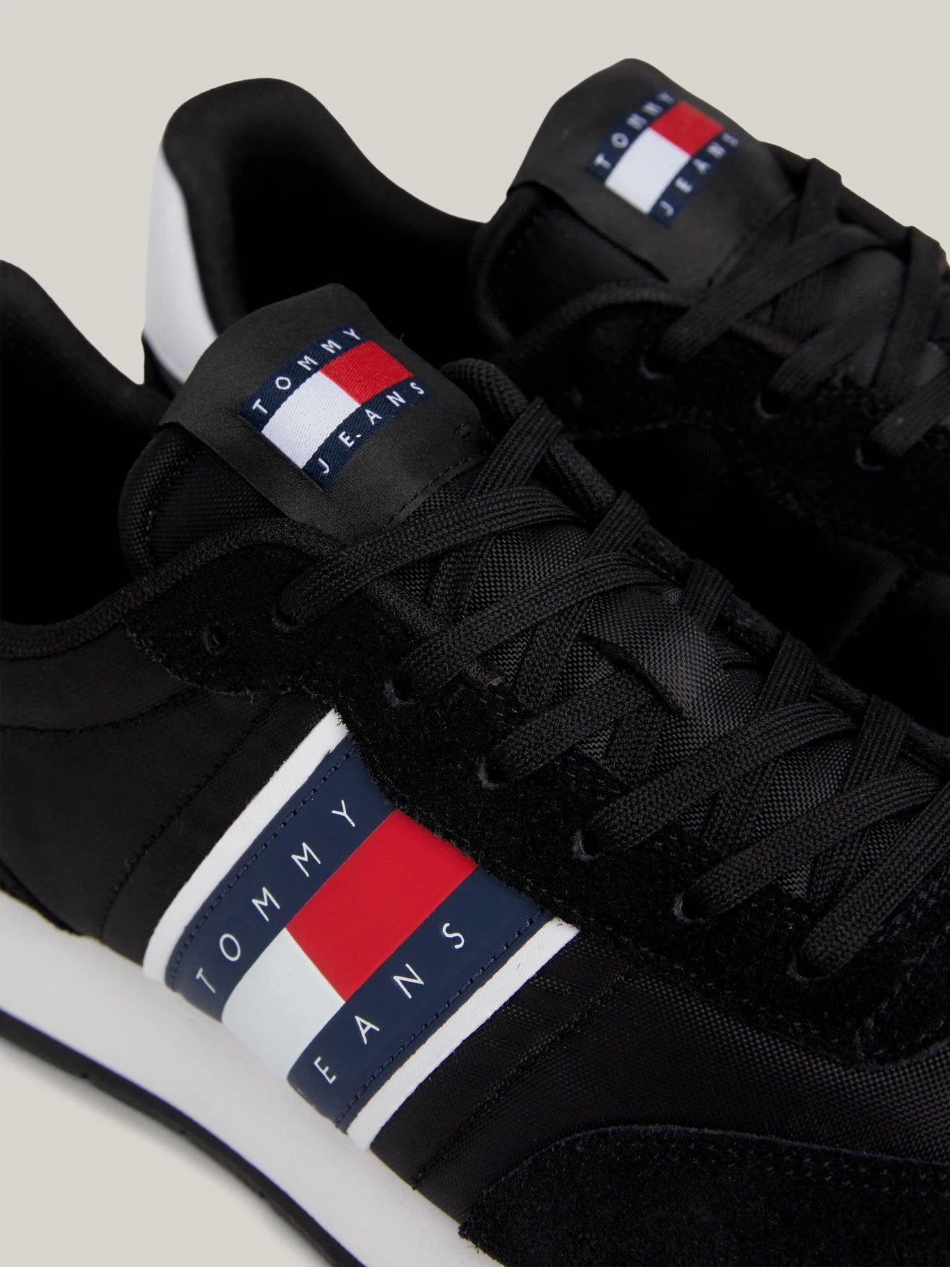 Tenis Tommy Hilfiger Para Caballeros by Tommy Hilfiger