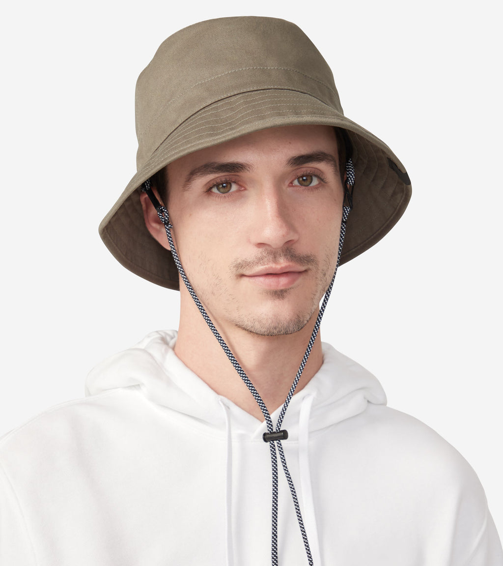 ZERØGRAND Adjustable Bucket Hat