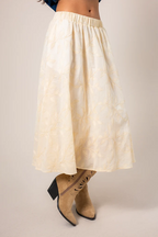 FALDA BORDADA B-C 8554 - Kliquea