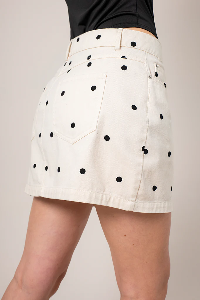 FALDA CORTA B-C 9107 - Kliquea